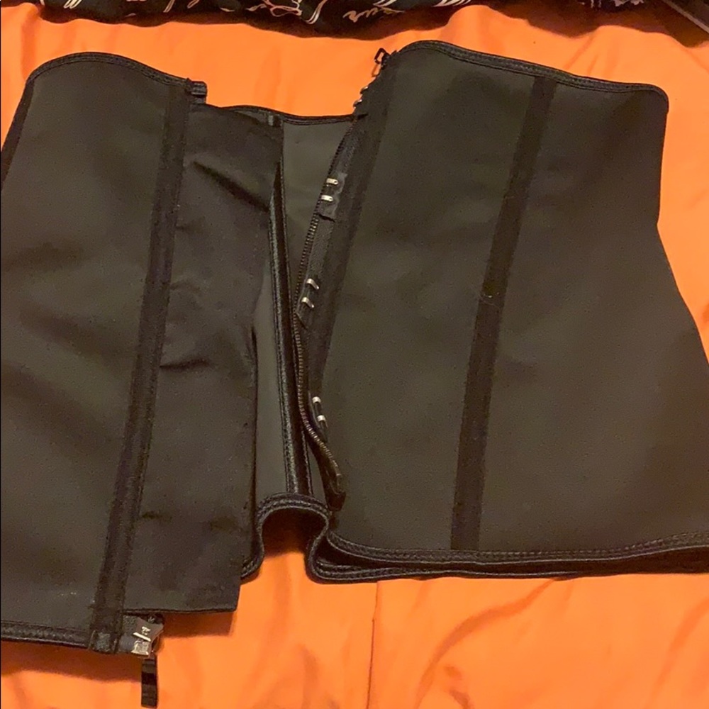 Waist Trainer